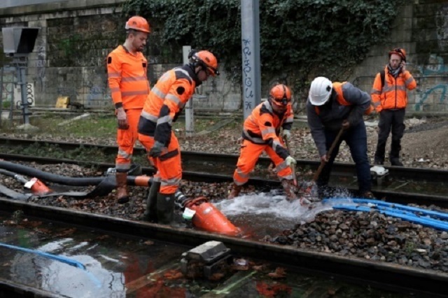 Voies, trains et locomotives